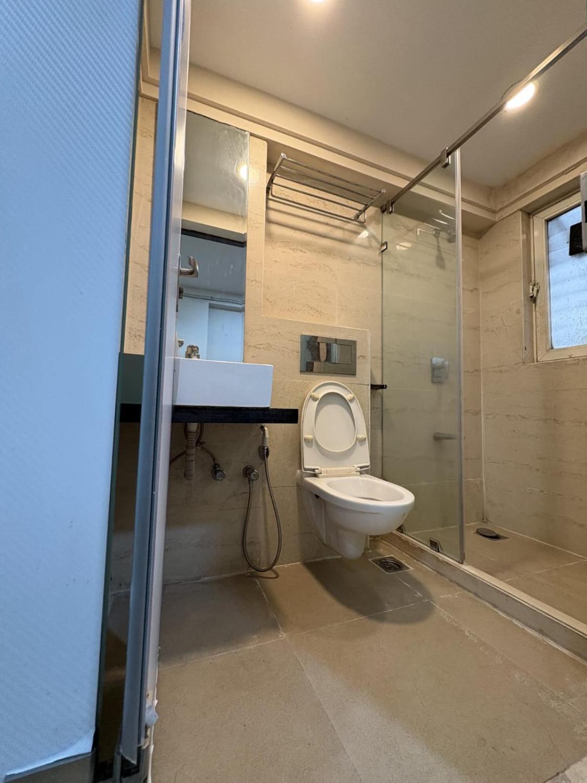 Cozy In Andheri Near Airport *