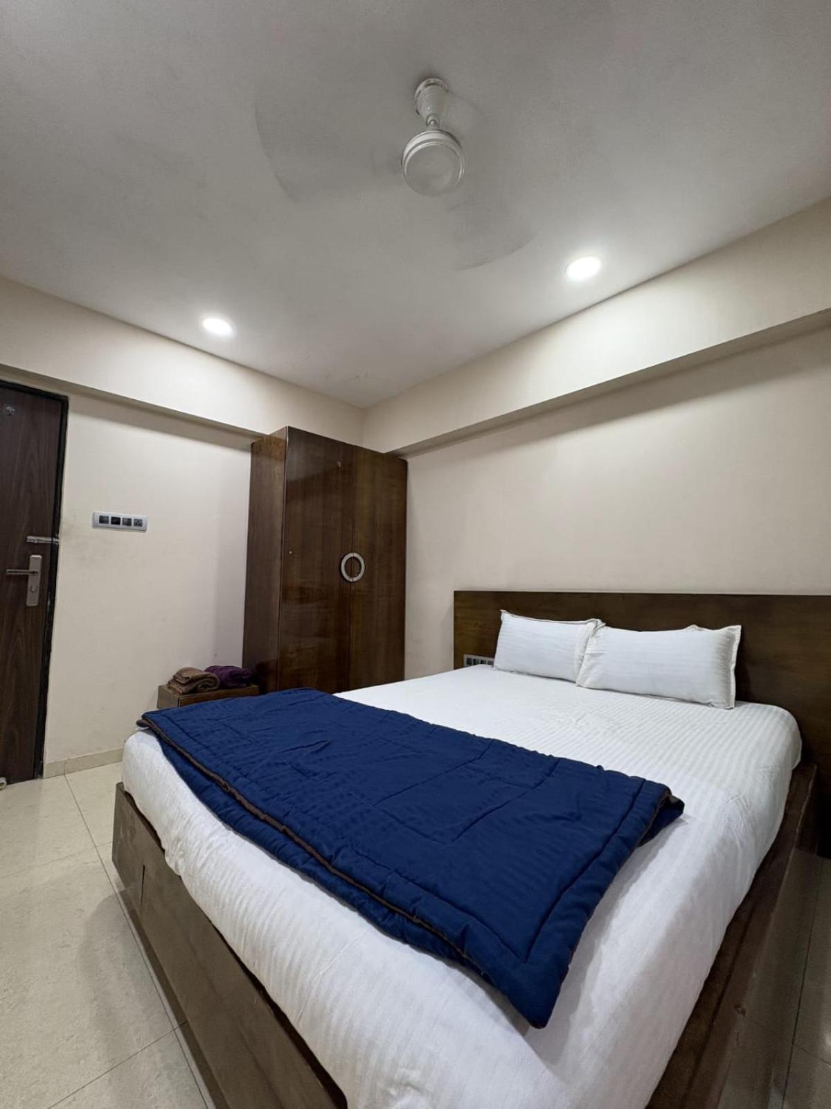 Cozy In Andheri Near Airport Apartament Bombaj