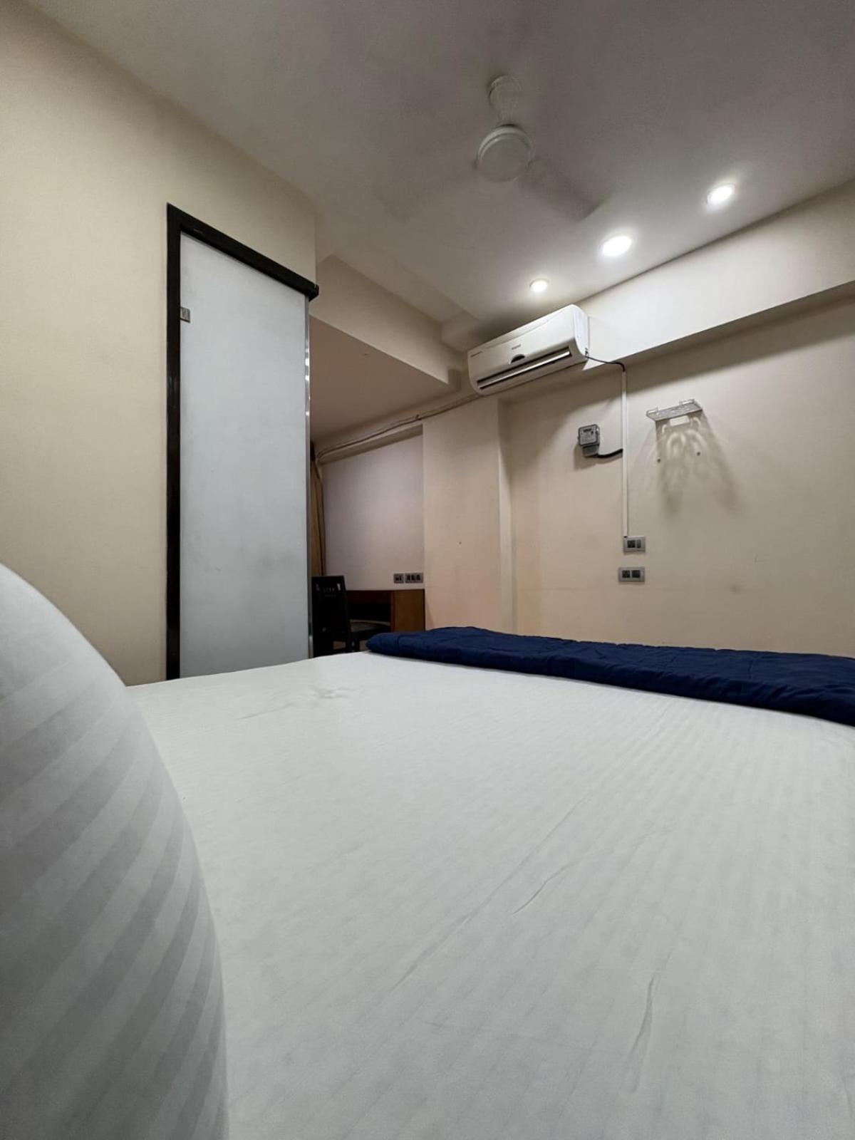 Cozy In Andheri Near Airport * Mumbai